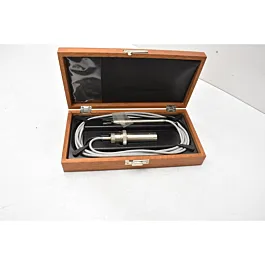 Bruel & Kjaer 2633 Předzesilovač mikrofonu