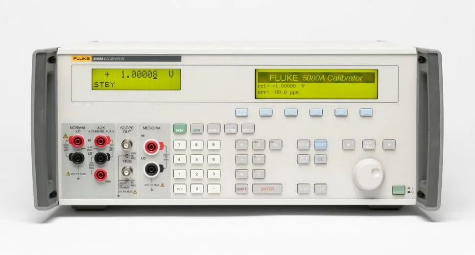 Fluke 5080A Multifunkční kalibrační přístroj