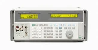 Kalibrační přístroj Fluke 5500A-SC pro osciloskopy