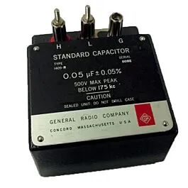 Standardní kondenzátor General Radio 1409R