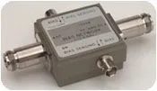 Širokopásmová polarizační síť Keysight 11590B