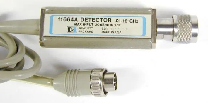 Keysight 11664A Vektorový síťový analyzátor