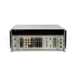 Keysight 3330B Automatický syntezátor