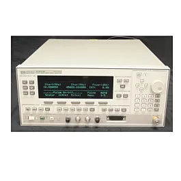 Keysight 83640B Generátor syntetizovaného zametávaného signálu