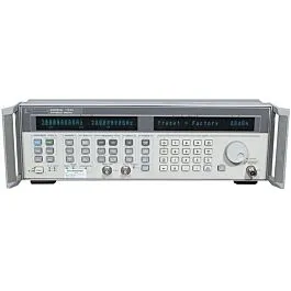 Keysight 83751A syntetizátor RF s nastavitelným rozsahem