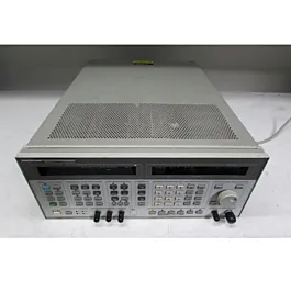 Keysight 8644A Syntetizér signálu