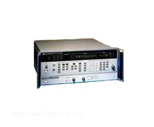Keysight 8657B syntézátor signálu
