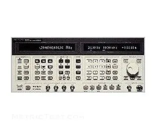 Keysight 8665A Signální generátor