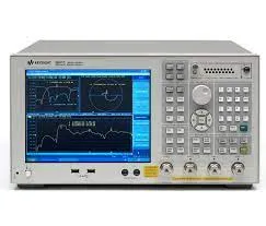 Keysight 8719D vektorový síťový analyzátor