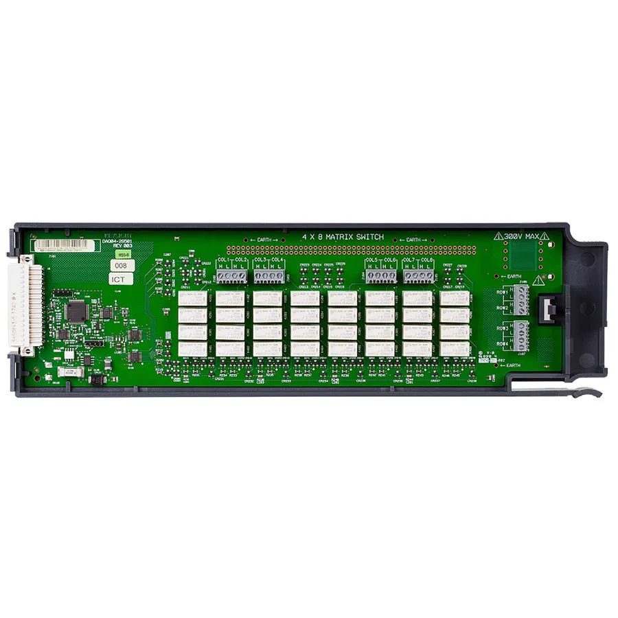 Keysight DAQM904A matriční spínač 4x8 se dvěma vodiči