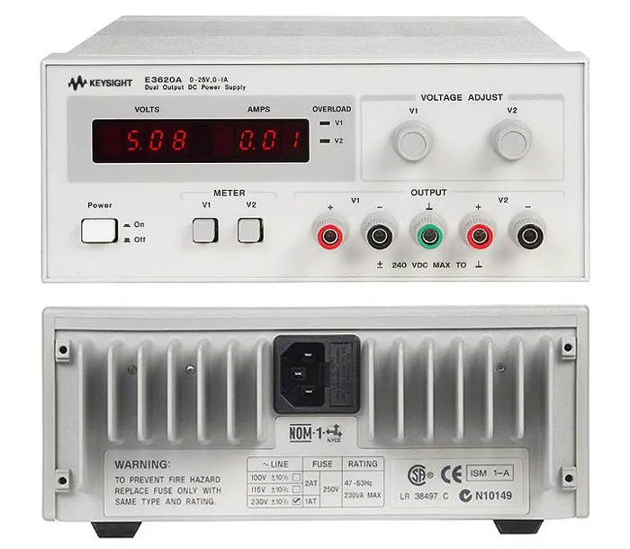 Keysight E3620A Duální výstupní napájecí zdroj stejnosměrného proudu