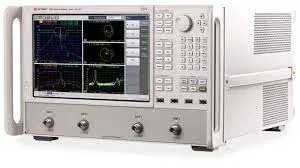 Keysight E5071A Analyzátor vektorové sítě