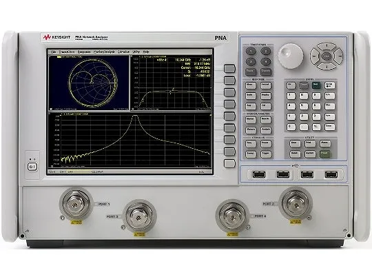 Keysight N5224A Mikrovlnný síťový analyzátor