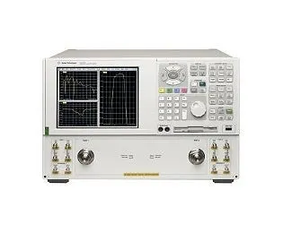 Keysight N5230A PNA Síťový analyzátor