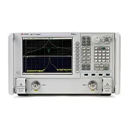 Keysight N5235A mikrovlnný síťový analyzátor