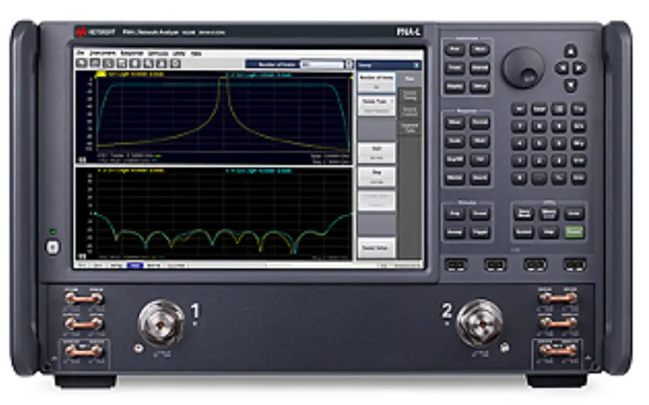 Keysight N5239B PNA-L síťový analyzátor