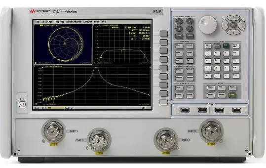Keysight N5245AS Analyzátor sítě s vektorovým obvodem