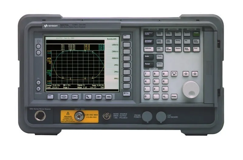 Keysight N8975A Analyzátor šumového čísla