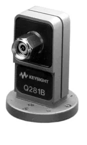 Keysight Q281B adaptér 2.4 mm Male WR-22 Waveguide