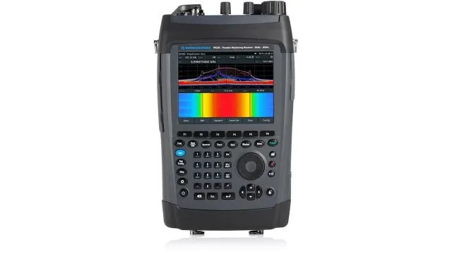 Přenosný monitorovací přijímač Rohde & Schwarz PR200