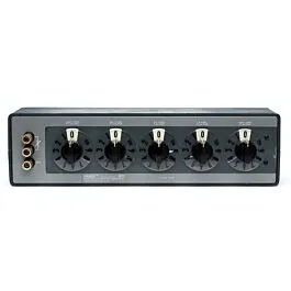 Tegam DB52-11M Dekádový rezistor