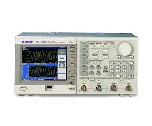 Tektronix AFG3252C Generátor libovolných funkcí