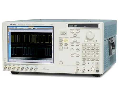 Tektronix AWG5014C generátor libovolné vlnové formy