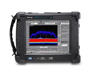 Tektronix SA2500 Spektrální Analyzátor