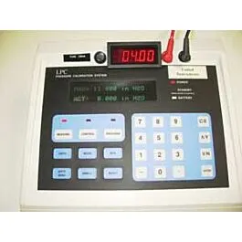 Kalibrátór tlaku United Instruments LPC-30